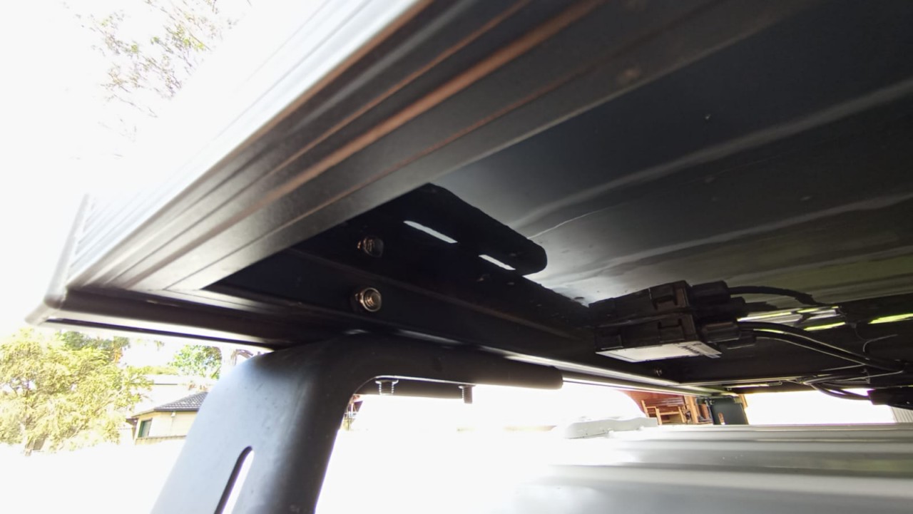 2x OZ4040 Black Anodized 6063-T5 Aluminium Extrusion T-Slot Profile