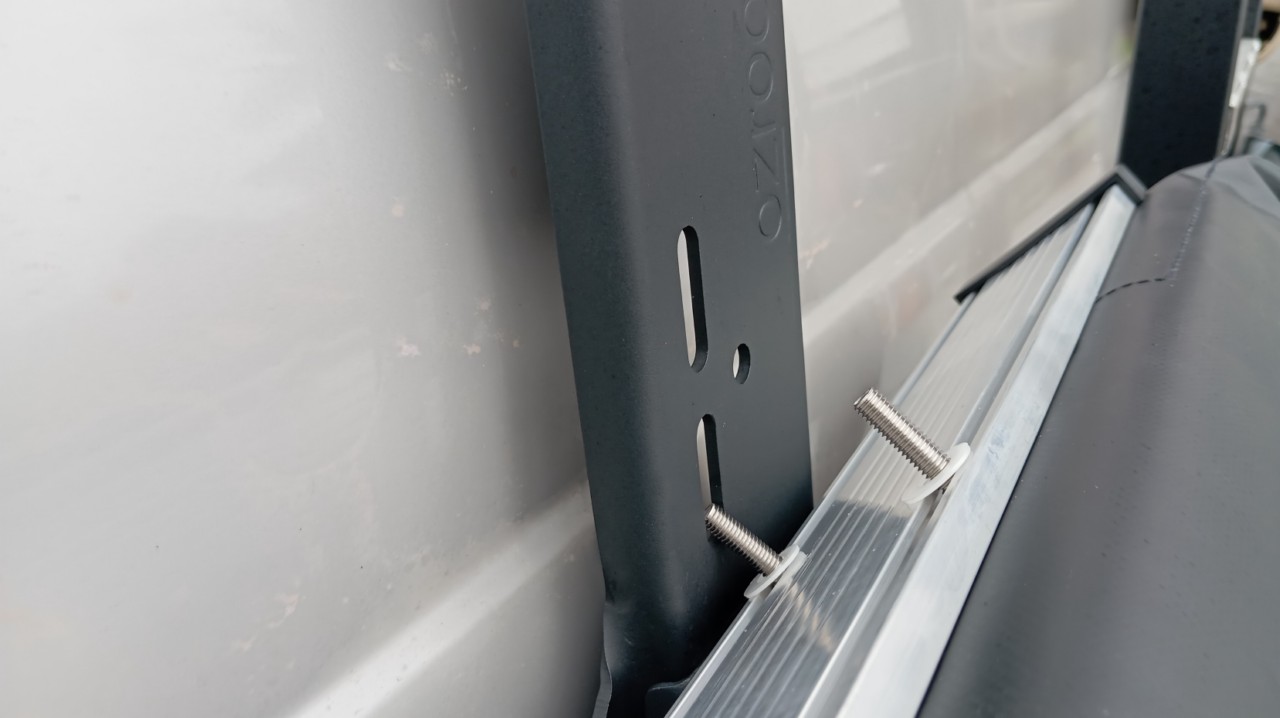 Ozroofracks | Mazda T3500 Roof Racks