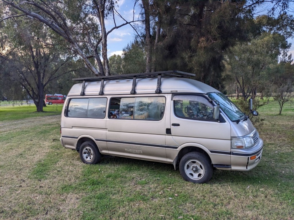 Ozroofracks | Gutter Mount Roof